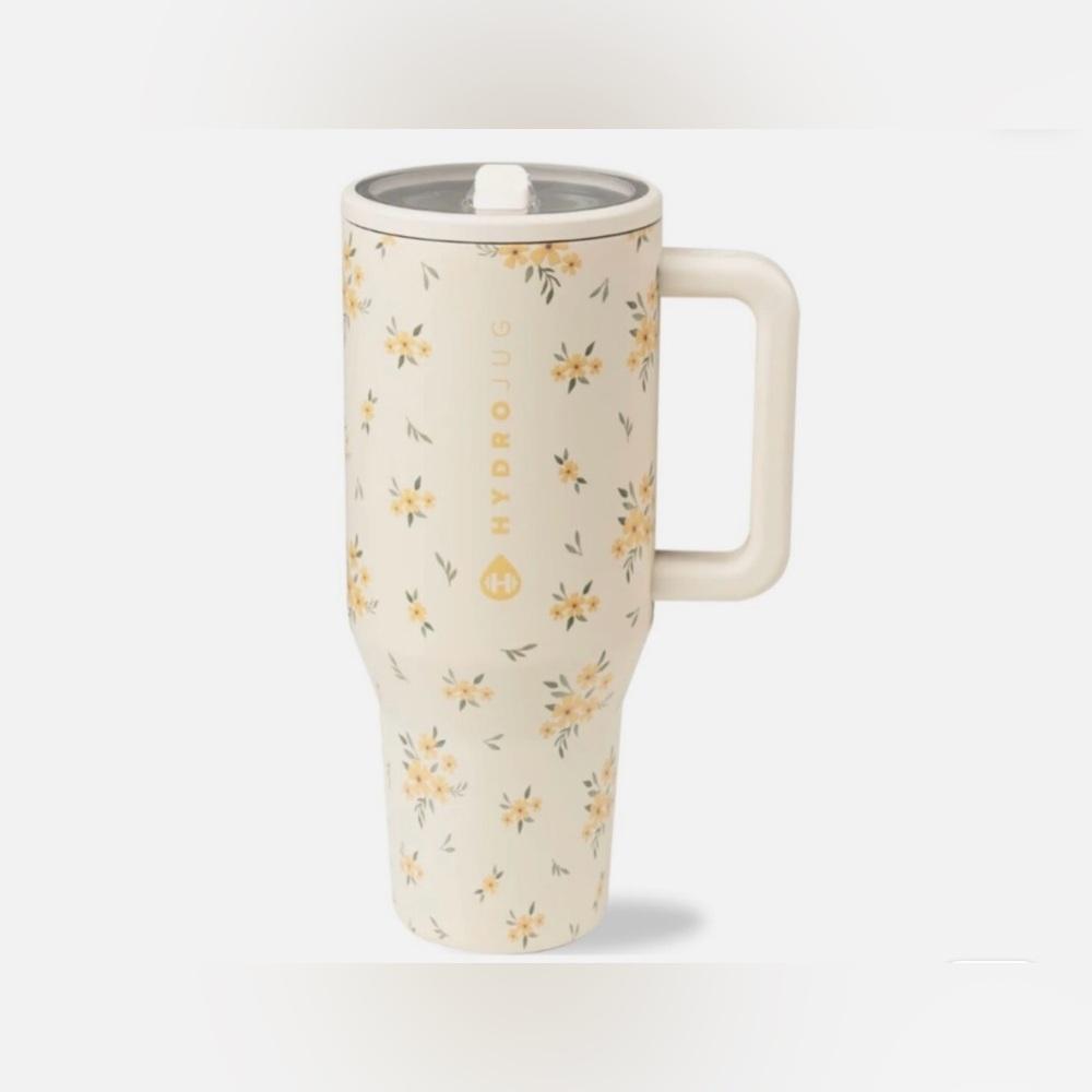 New In Box Cottage Core HydroJug 32oz